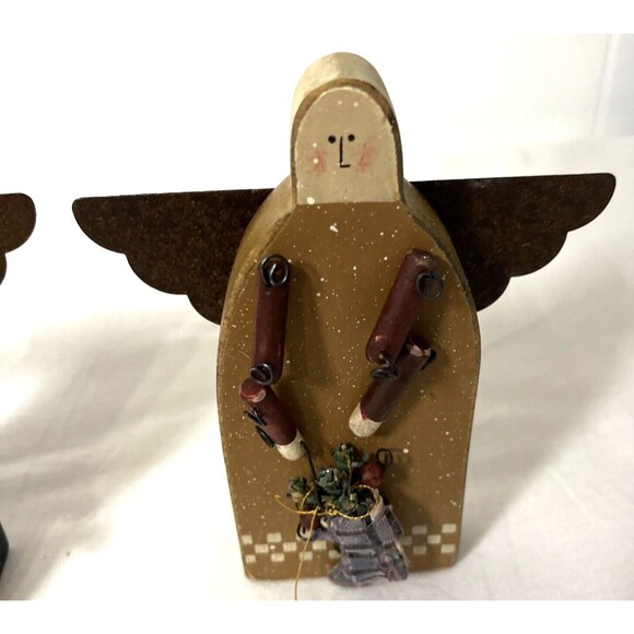 Set of 3 Wooden Folk Art Angels Primitive Christmas Holiday Decor Metal Wings - Picture 5 of 7